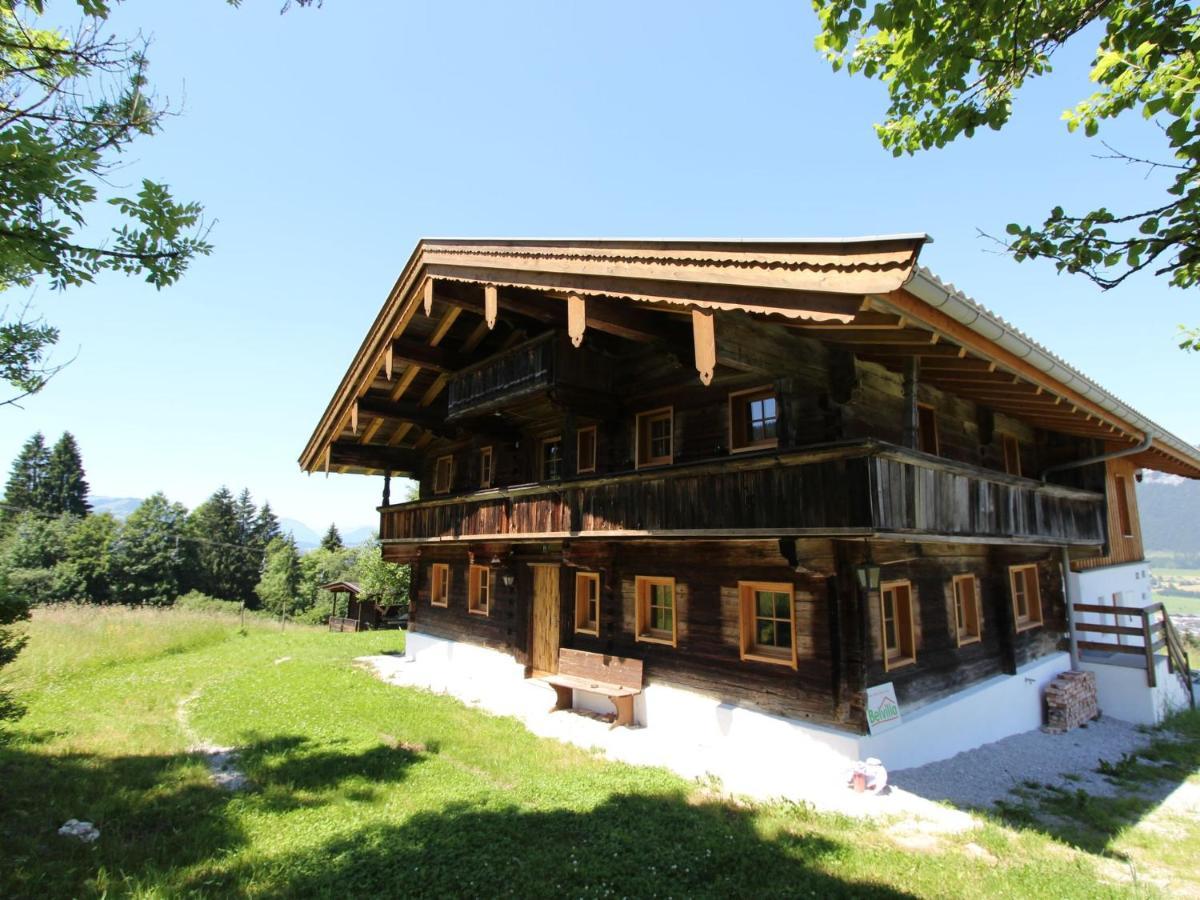 Chalet On The Ski Slope In St Johann In Tyrol Apfeldorf Exterior foto